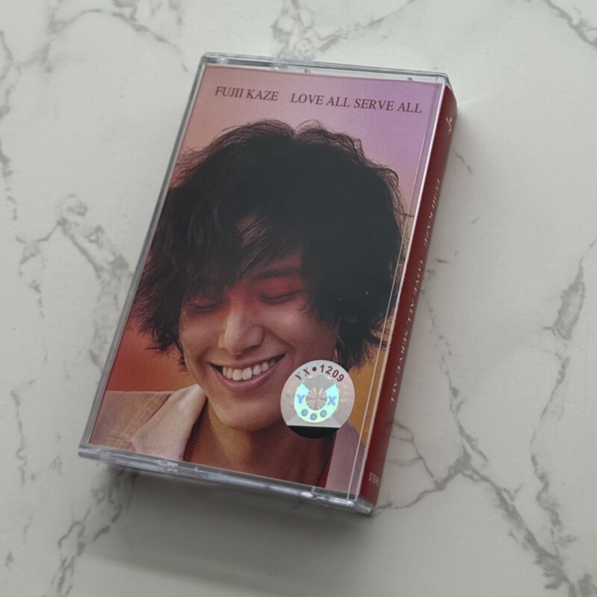 Fujii Kaze LOVE ALL SERVE ALL  - Vintage And Collectible recensie en prijs