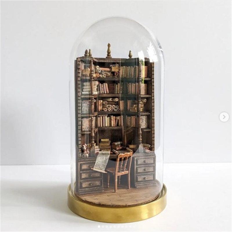 Miniatuur boekenkast boekenpla - Vintage And Collectible Books recensie en prijs